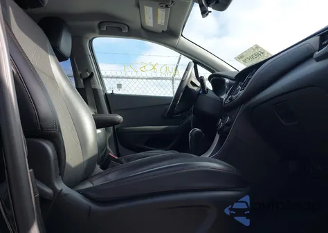 2020 Chevrolet Trax Fwd Lt z USA, uszkodzony, nr VIN KL7CJLSB2LB031265